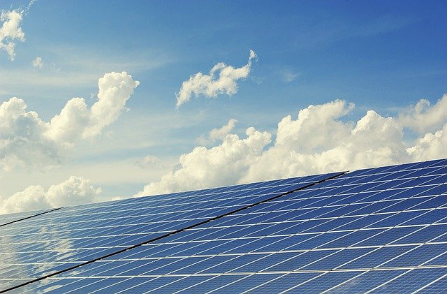 photovoltaic-gc55498810_640